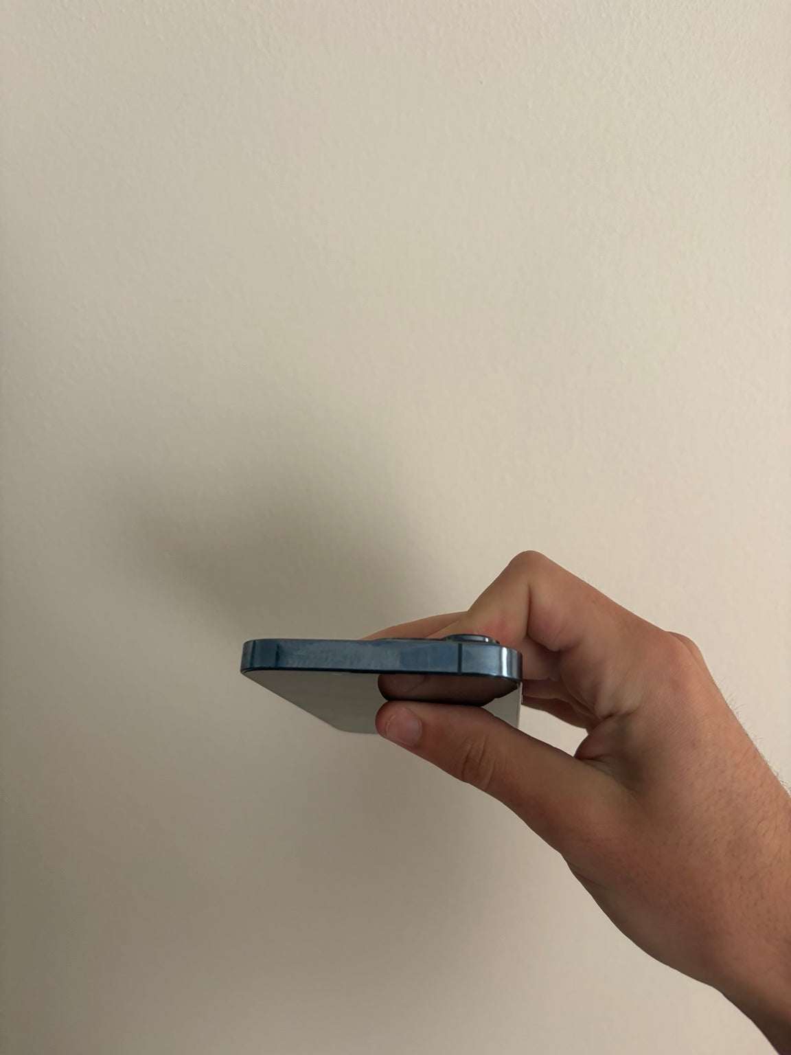 iPhone 13 Pro 256GB Sierra Blue top edge view