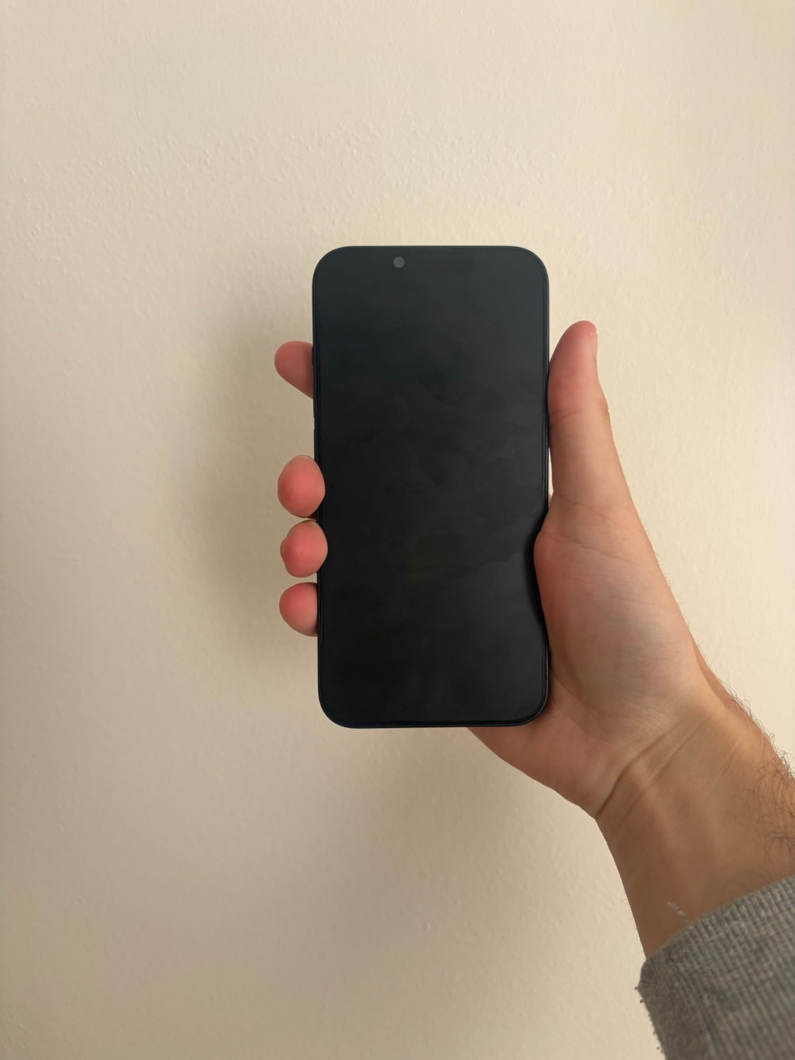 iPhone 14 128GB Black front condition