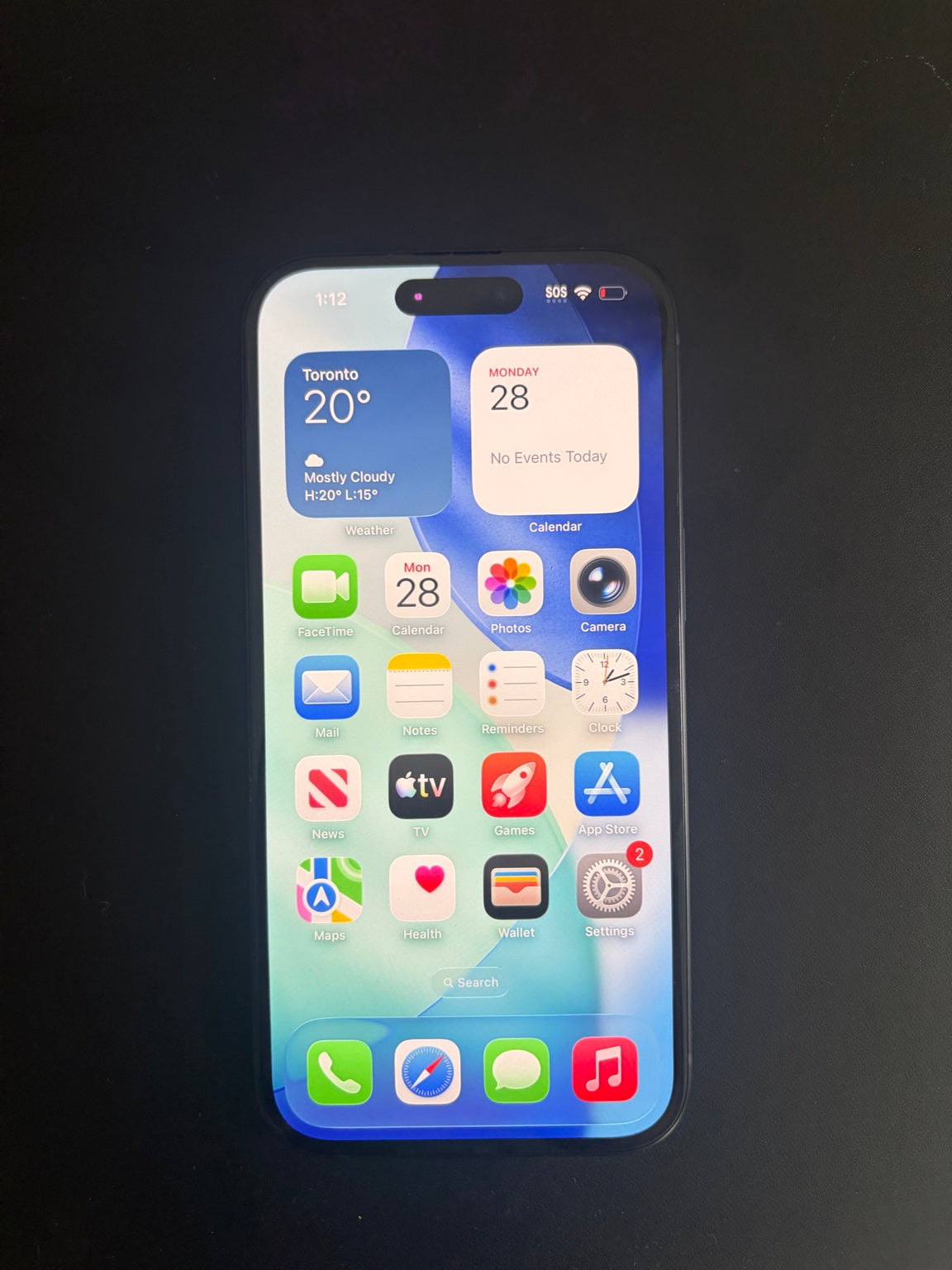iPhone 15 128GB Black front home screen