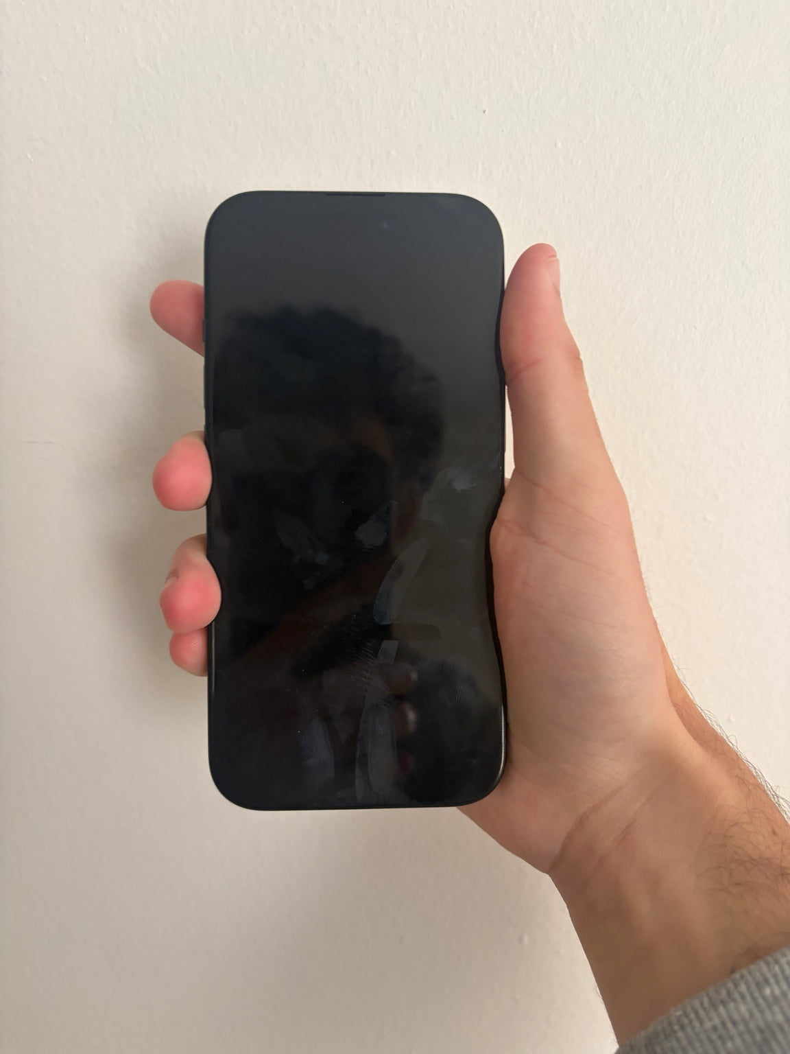 iPhone 15 128GB Black front screen off