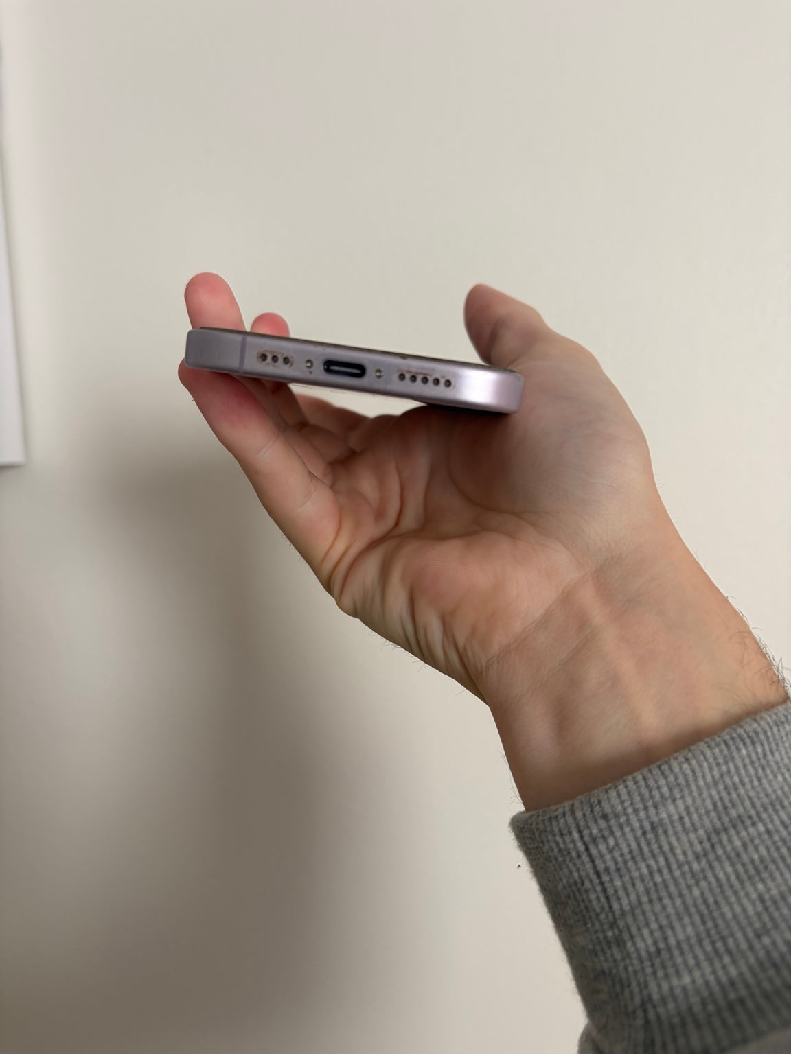 iPhone 17 Lavender USB C port